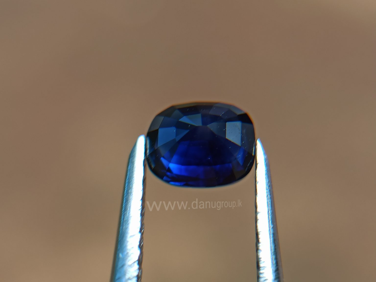 Natural Vivid Royal Blue Sapphire Danu Group Royal Gemstones
