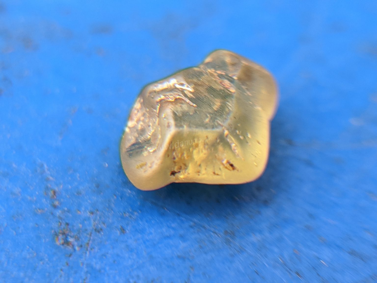 Danu Group RARE NATURAL CHRYSOBERYL SIXLING HALF CRYSTAL WITH CHATOYANCY