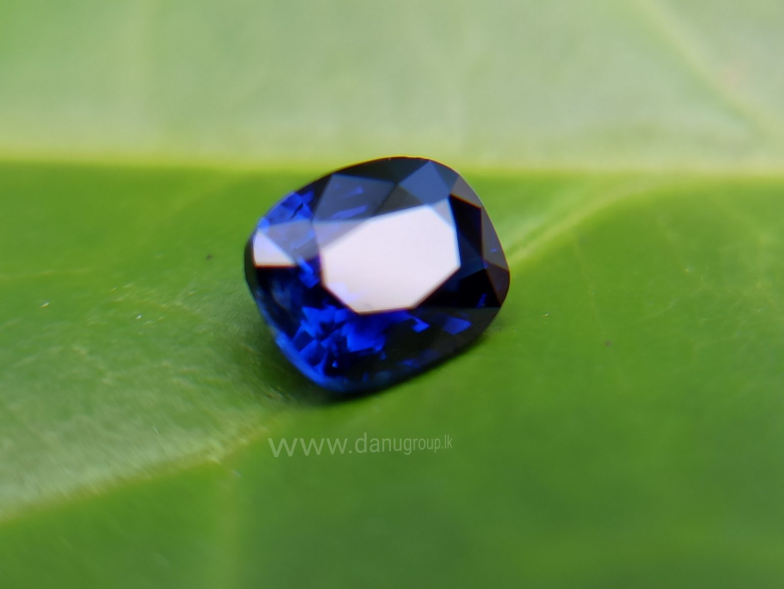 Natural Vivid Royal Blue Sapphire Danu Group Royal Gemstones