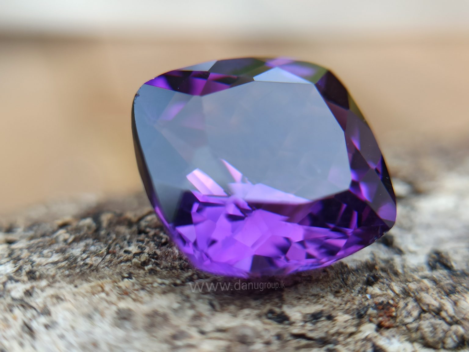 Natural Amethyst - One of the best healing gemstone in the planet - Danu Group Gemstones