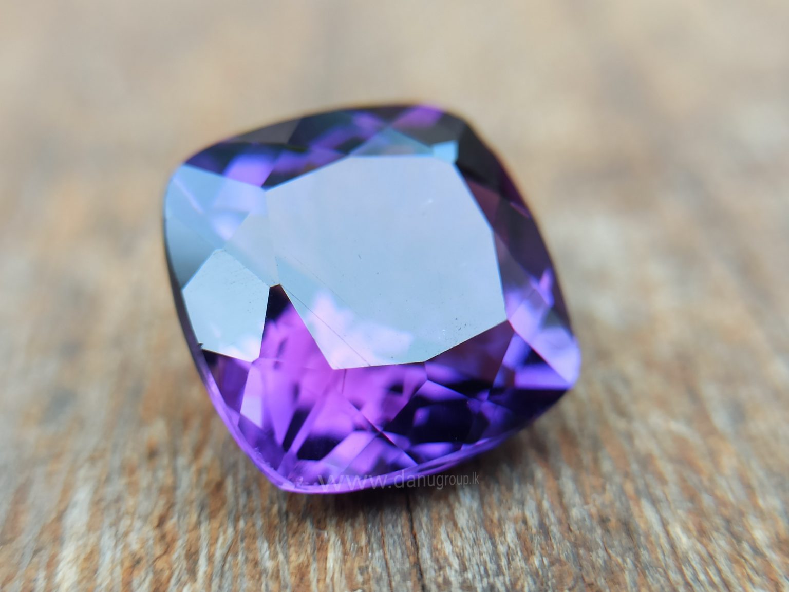Natural Amethyst - One of the best healing gemstone in the planet - Danu Group Gemstones