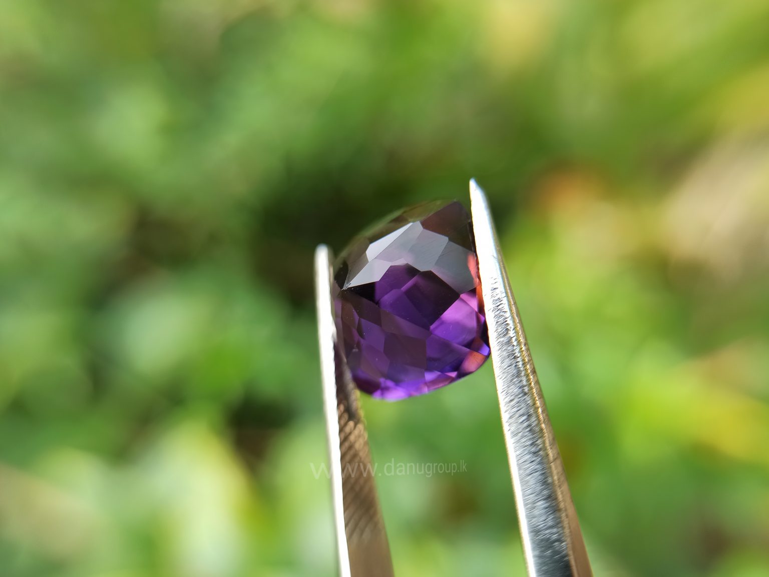 Natural Amethyst - One of the best healing gemstone in the planet - Danu Group Gemstones