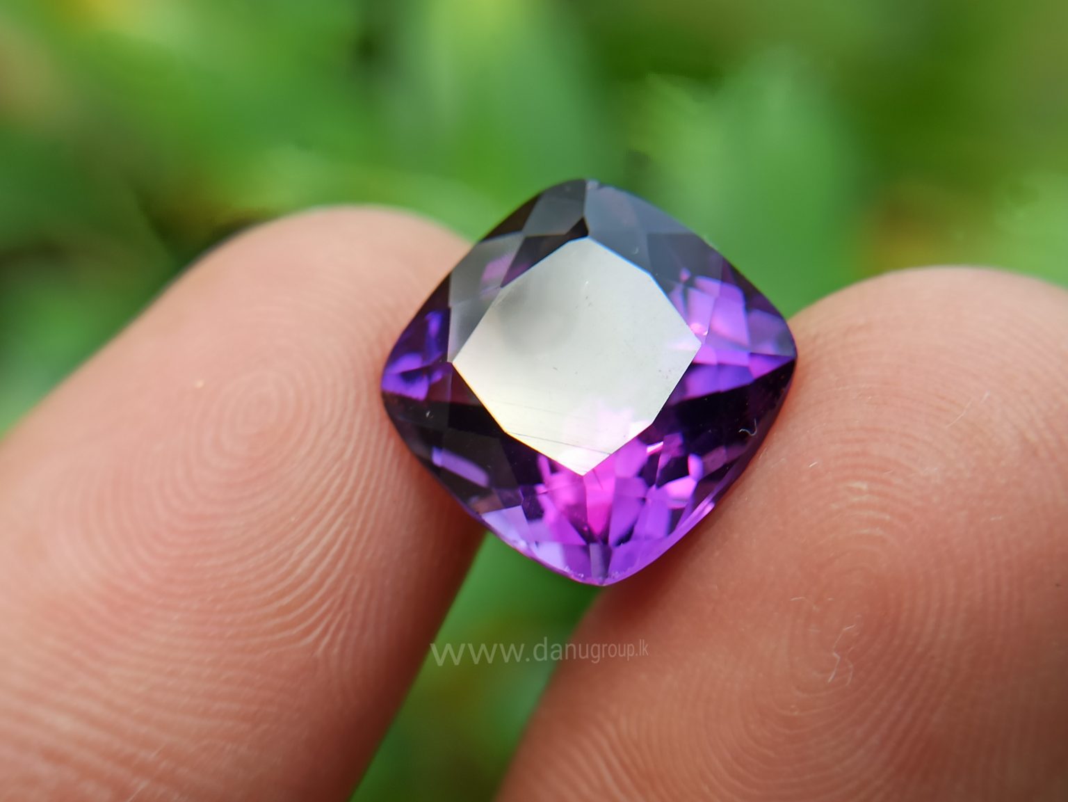 Natural Amethyst - One of the best healing gemstone in the planet - Danu Group Gemstones
