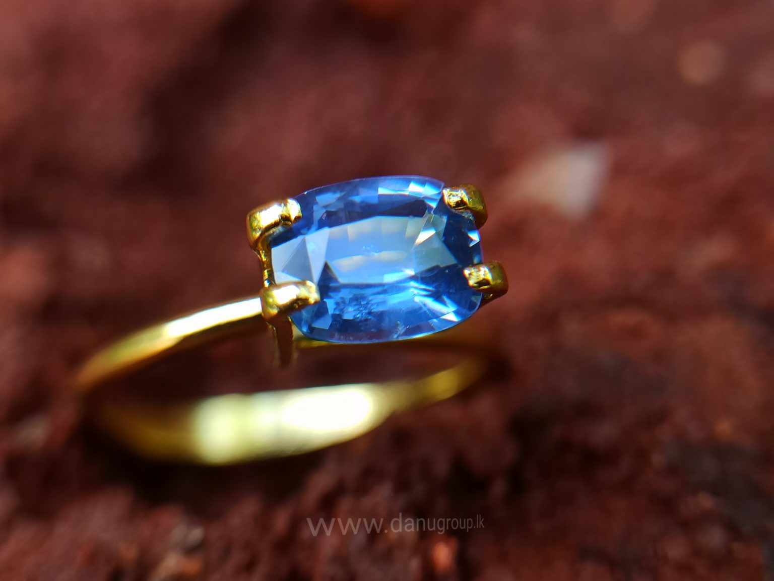 danugroup.lk - ceylon natural cornflower blue sapphire engagement ring stone