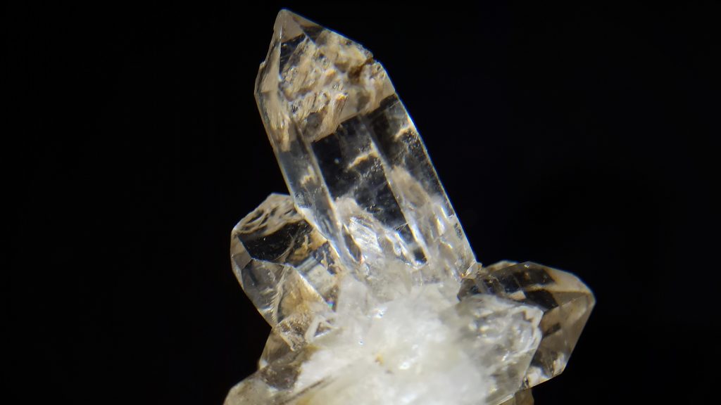 Ceylon Natural Quartz Crystal Cluster danugroup.lk