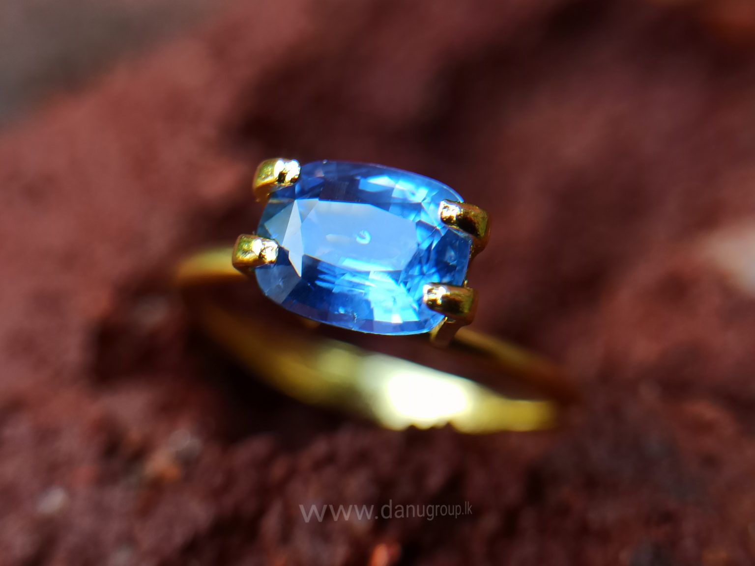 danugroup.lk - ceylon natural cornflower blue sapphire engagement ring stone