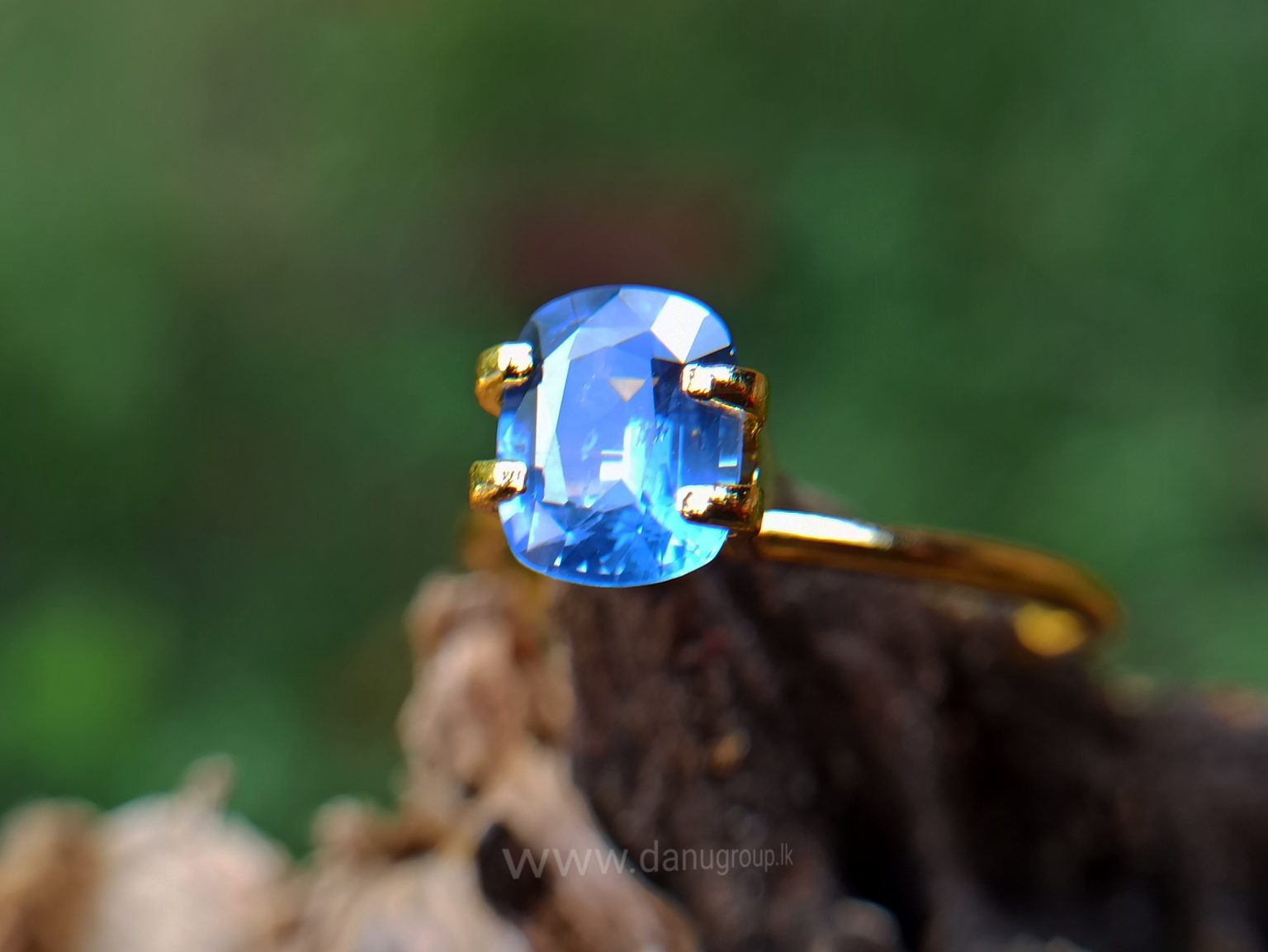 danugroup.lk - ceylon natural cornflower blue sapphire engagement ring stone