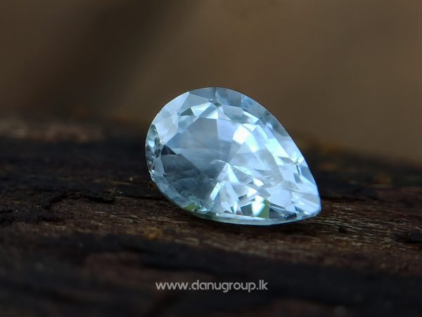 danugroup.lk - Ceylon Natural pear shape yellow sapphire and white sapphire -Natural fancy Sapphire couple from Danu Group