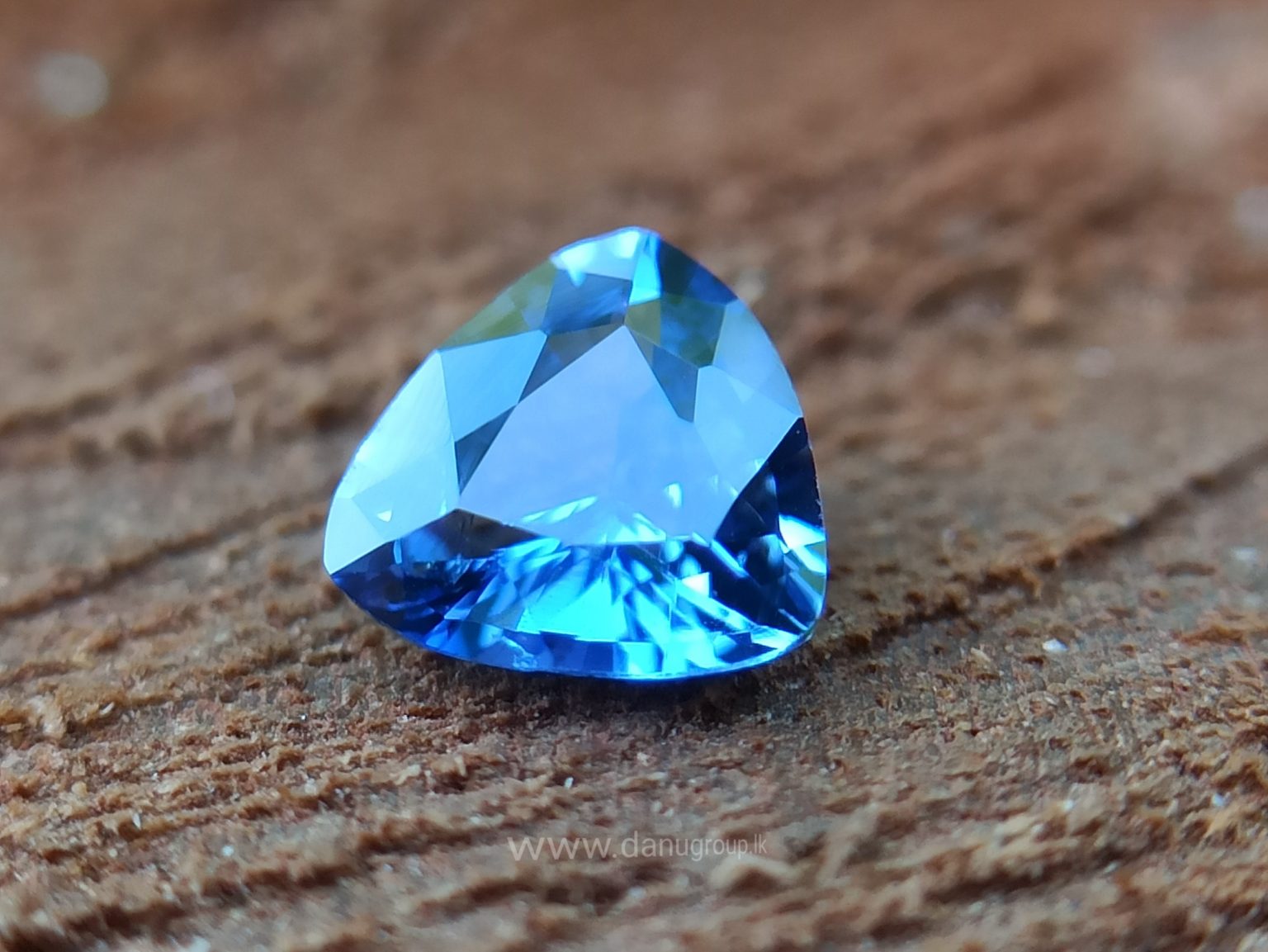 Ceylon Natural Blue & Pink Sapphire Couple - Danu Group Gemstones danugroup.lk Danu Group Gemstones
