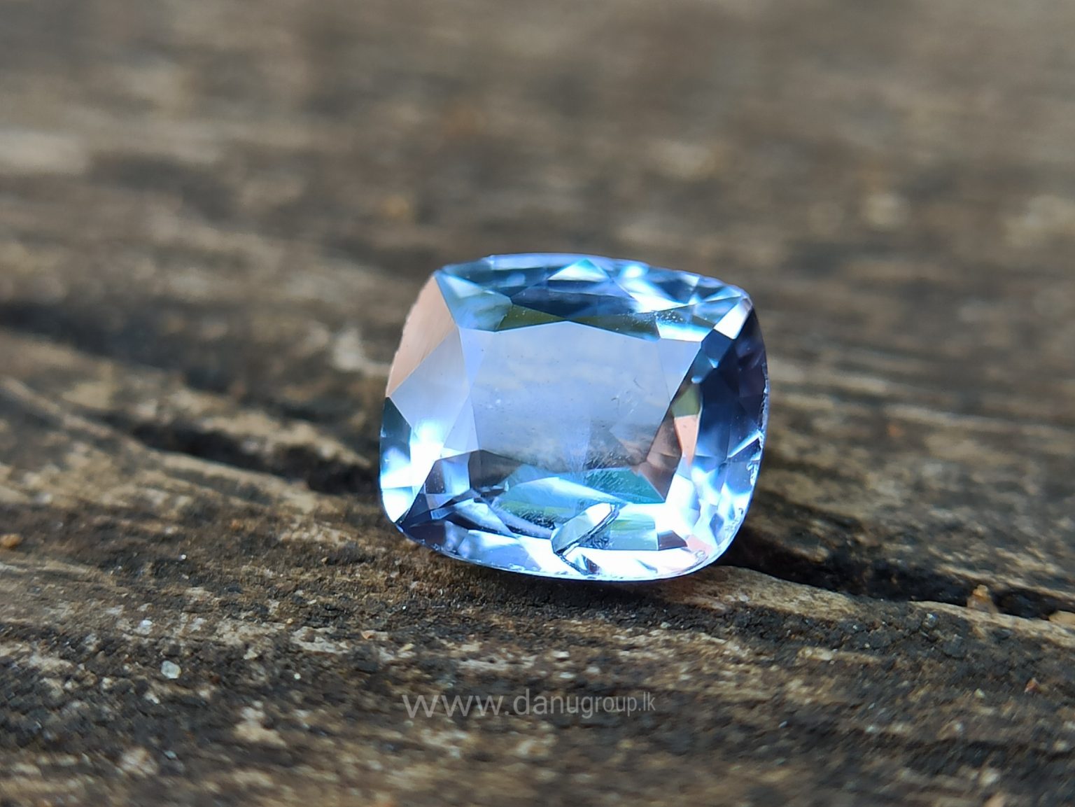 danugroup.lk - Ceylon Natural Blue and pink sapphire couple Danu Group Gemstones