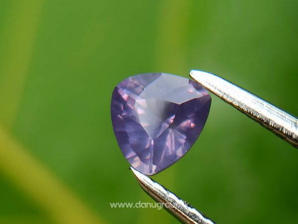 danugroup.lk - natural purple and yellow sapphire from Danu Group Fancy Sapphire couple