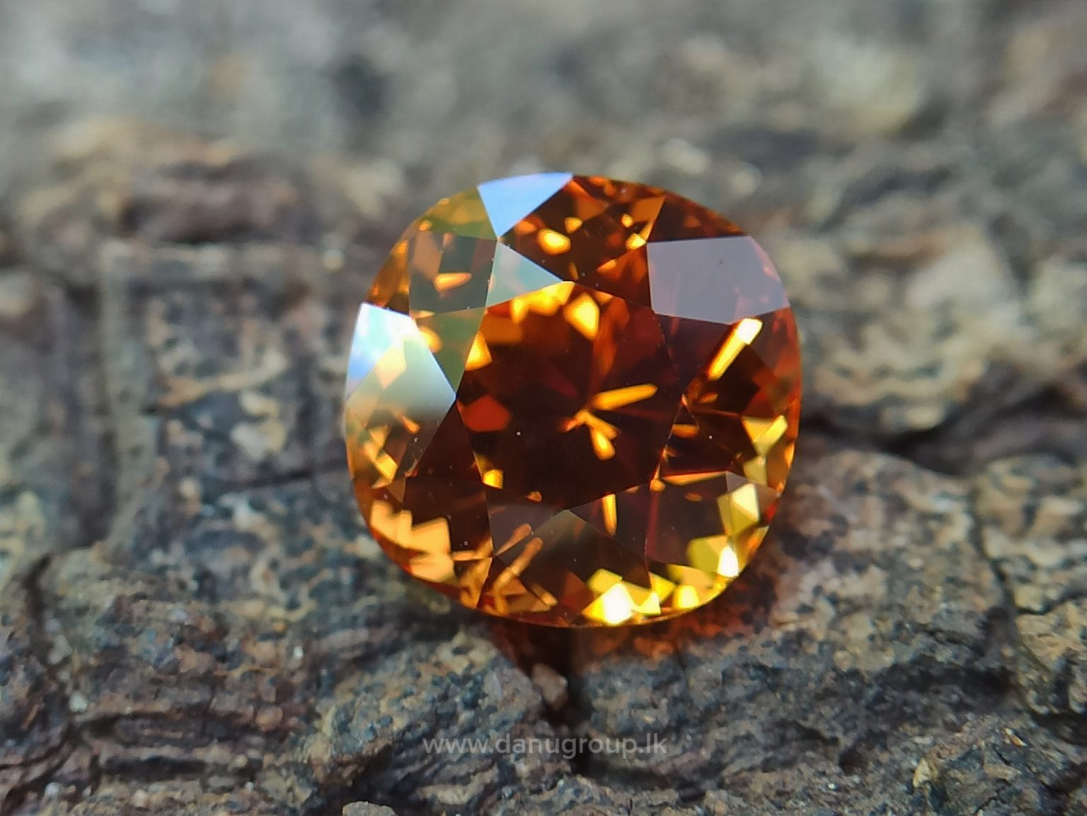 danugroup.lk - Ceylon Natural Spessartite Garnet pyrop Spessartite from Danu Group Gemstones Collections