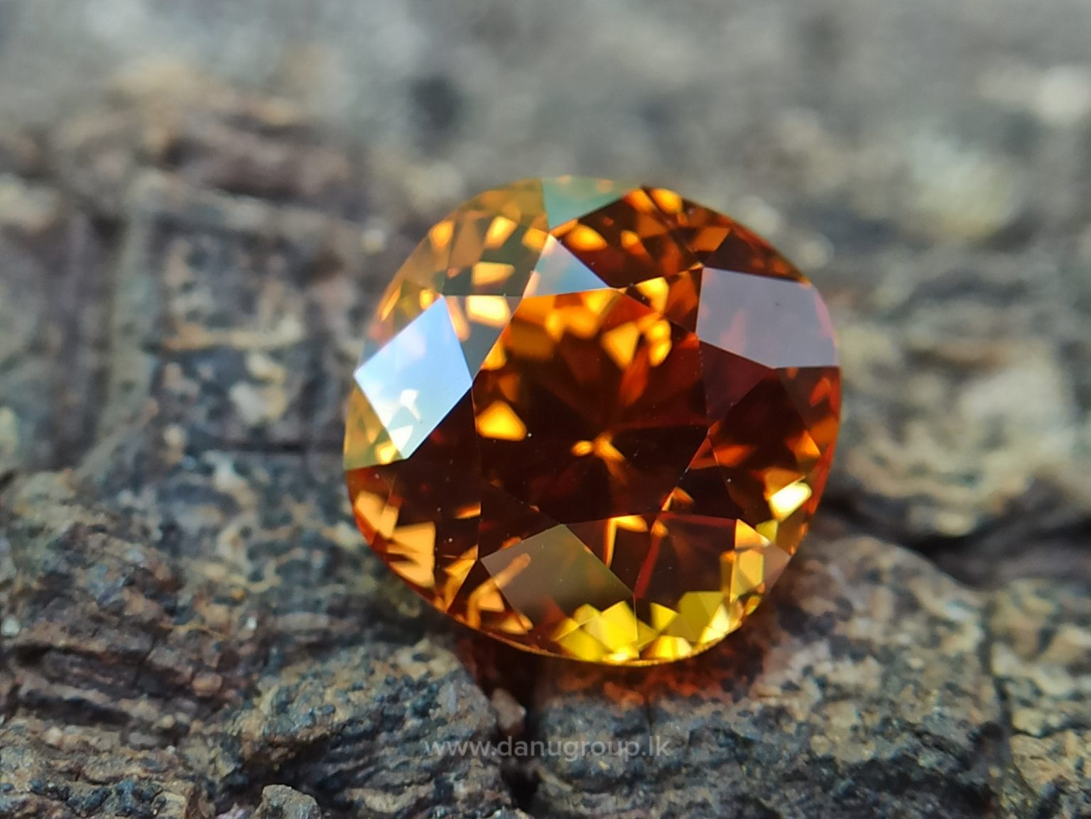 danugroup.lk - Ceylon Natural Spessartite Garnet pyrop Spessartite from Danu Group Gemstones Collections