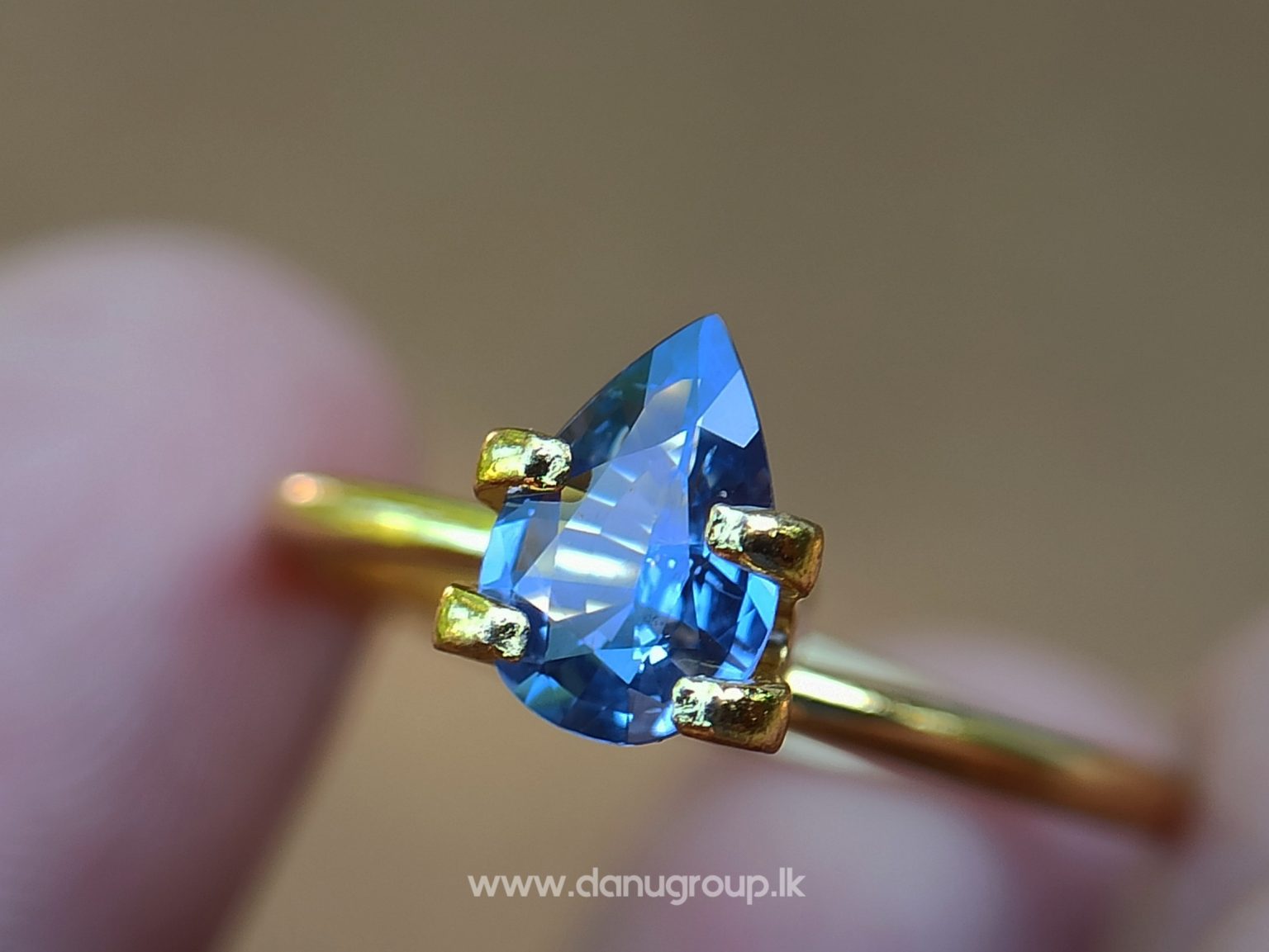 danugroup.lk - ceylon natural color change sapphire ( blue to purple color changing ) from Danu Group Gemstones