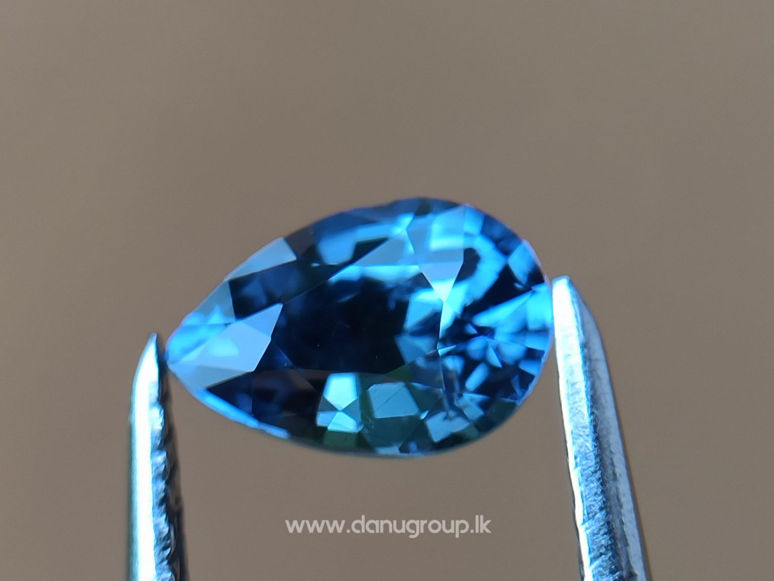 danugroup.lk - Ceylon Natural Cornflower Blue Sapphire Danu Group Gemstones Collections