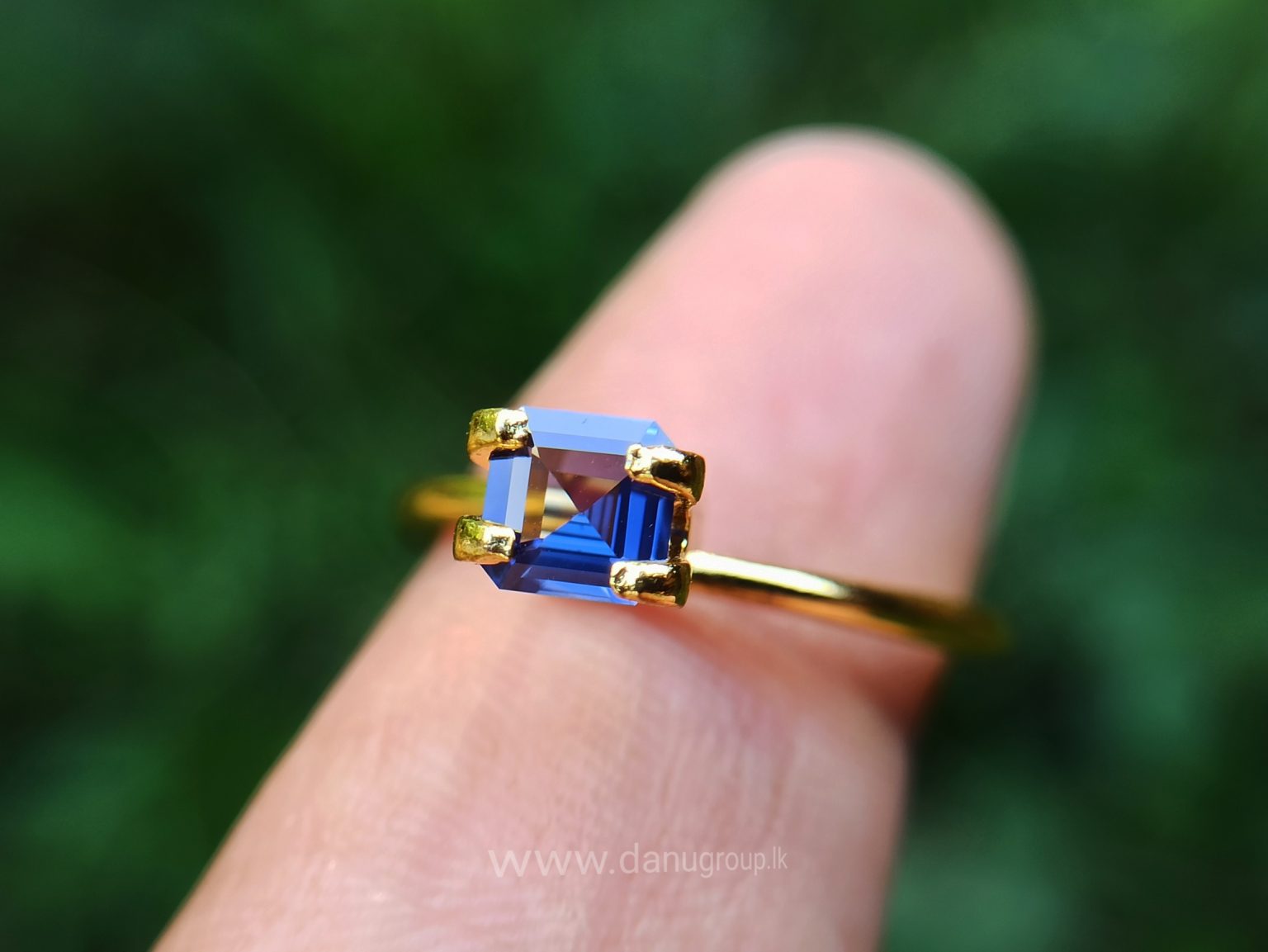 Ceylon Natural vivid blue royal blue Sapphire from Danu Group Gemstones Collections