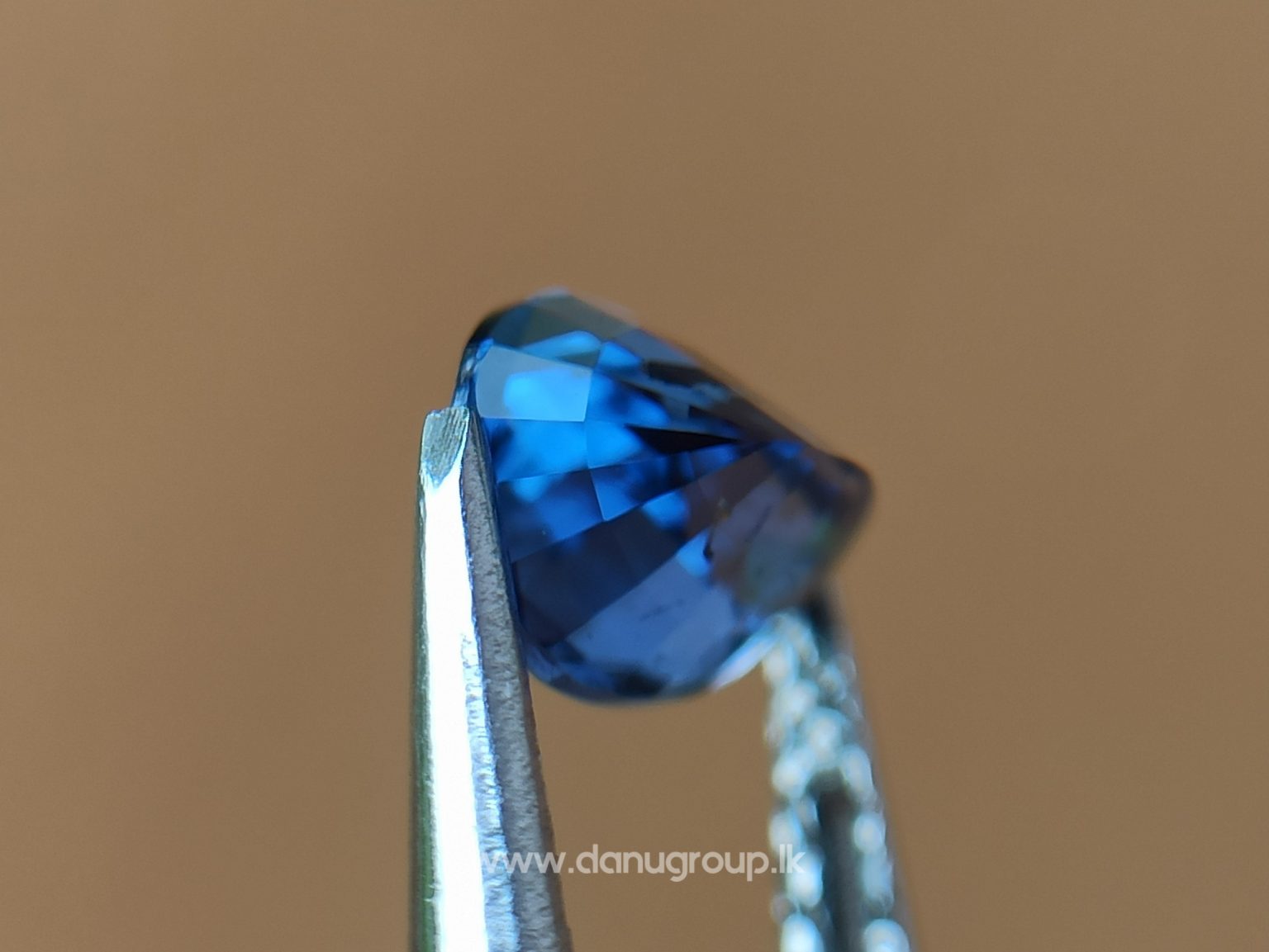 danugroup.lk - Ceylon Natural Cornflower Blue Sapphire Danu Group Gemstones Collections