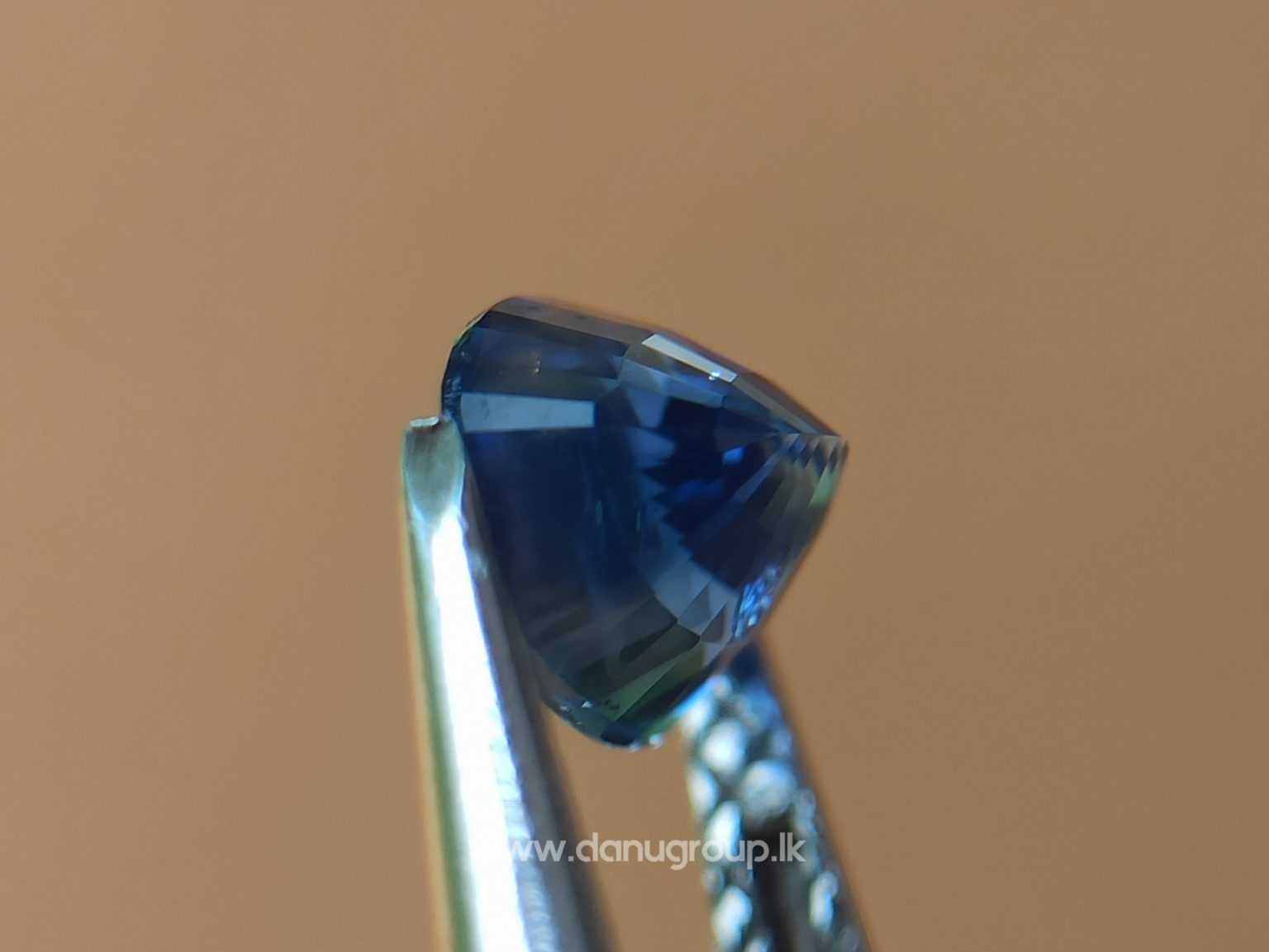 danugroup.lk - Ceylon Natural Cornflower Blue Sapphire Danu Group Gemstones Collections