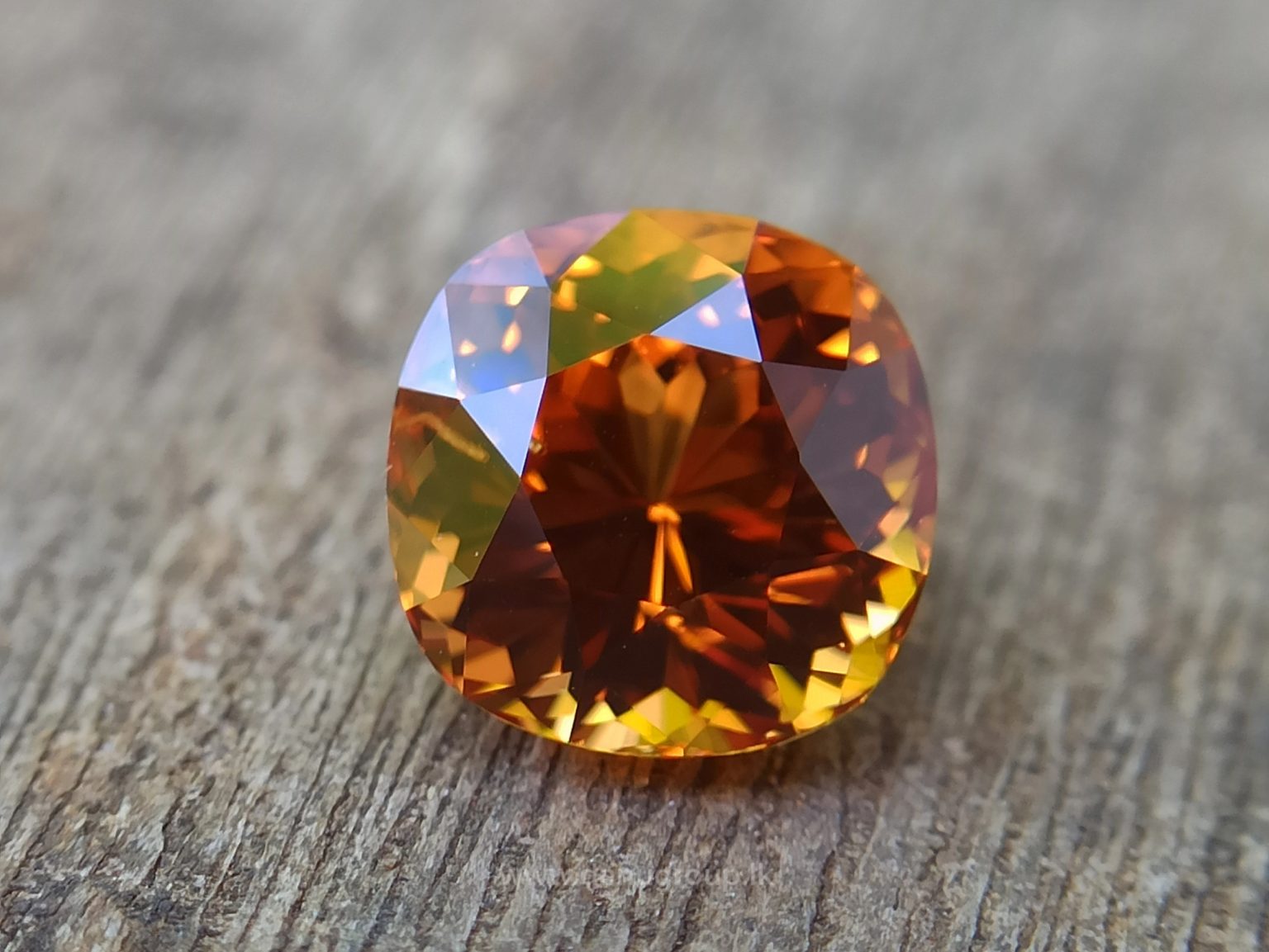 danugroup.lk - Ceylon Natural Spessartite Garnet pyrop Spessartite from Danu Group Gemstones Collections