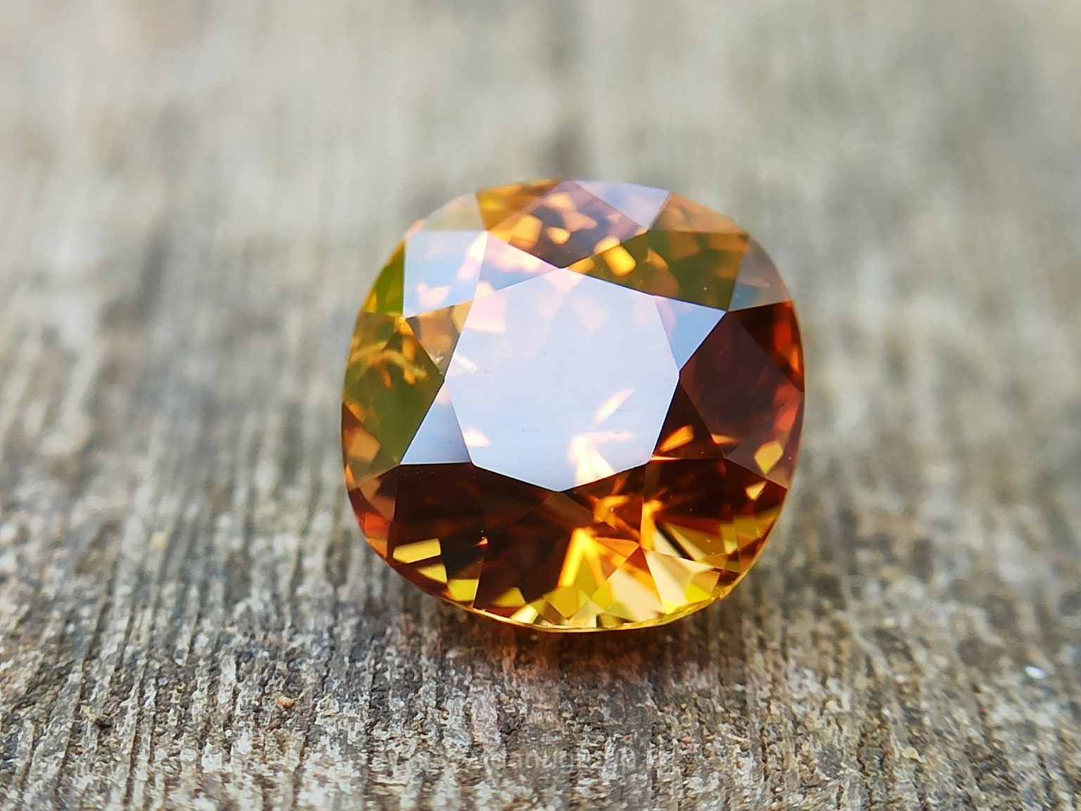 danugroup.lk - Ceylon Natural Spessartite Garnet pyrop Spessartite from Danu Group Gemstones Collections
