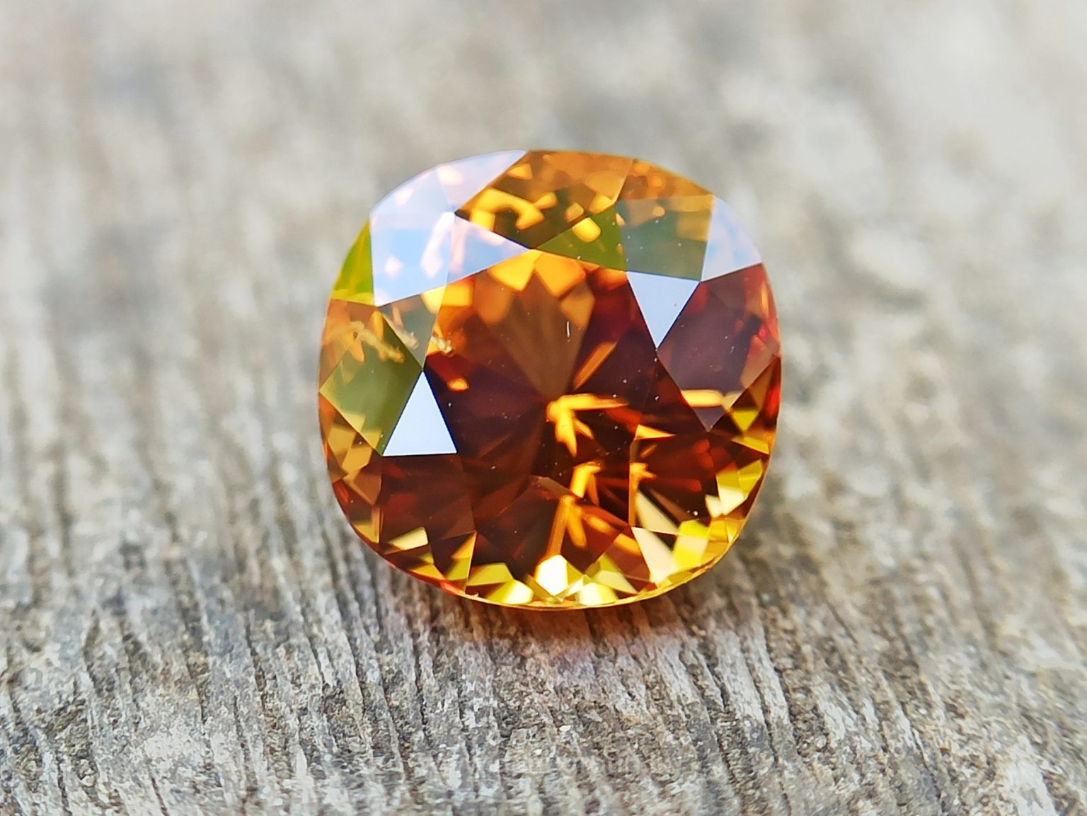 danugroup.lk - Ceylon Natural Spessartite Garnet pyrop Spessartite from Danu Group Gemstones Collections