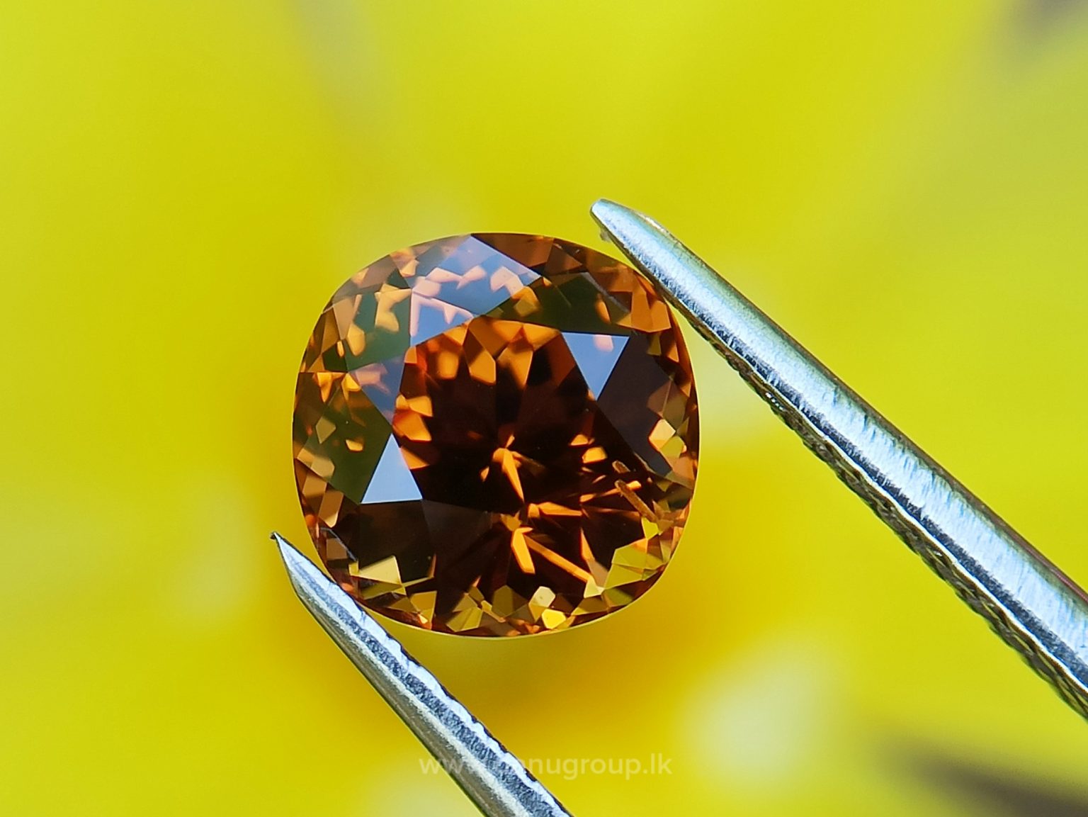 danugroup.lk - Ceylon Natural Spessartite Garnet pyrop Spessartite from Danu Group Gemstones Collections