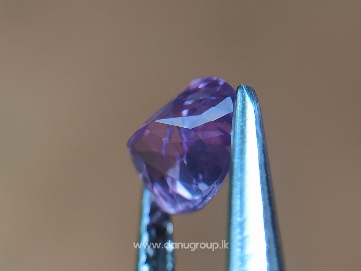 Purple sapphire - Ceylon Natural Purple Sapphire from Danu Group Gemstones Collection