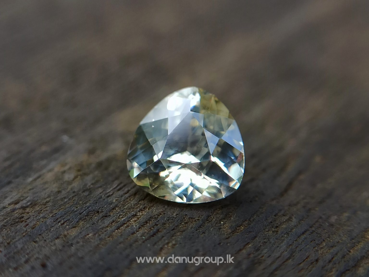 danugroup.lk - ceylon natural yellow sapphire and white Sapphire - Natural Fancy Sapphire Couple from Danu Group