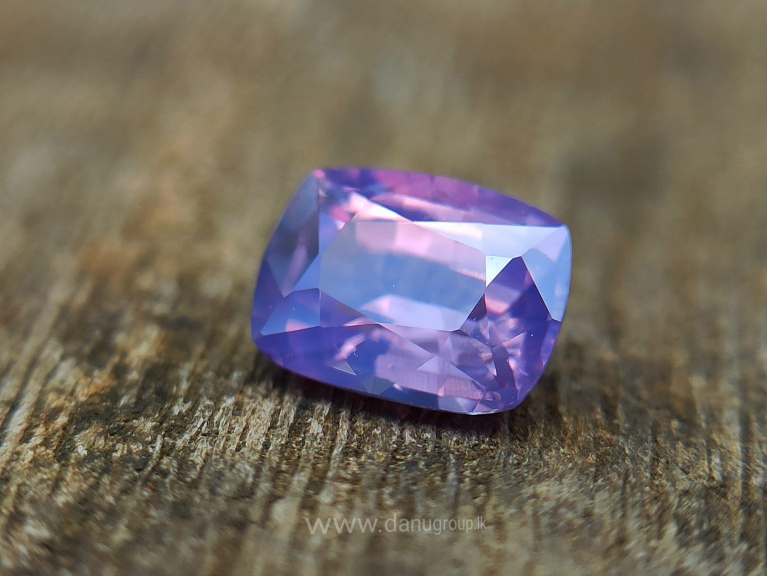 danugroup.lk - ceylon Natural purplish pink sapphire Danu Group Gemstones Collections