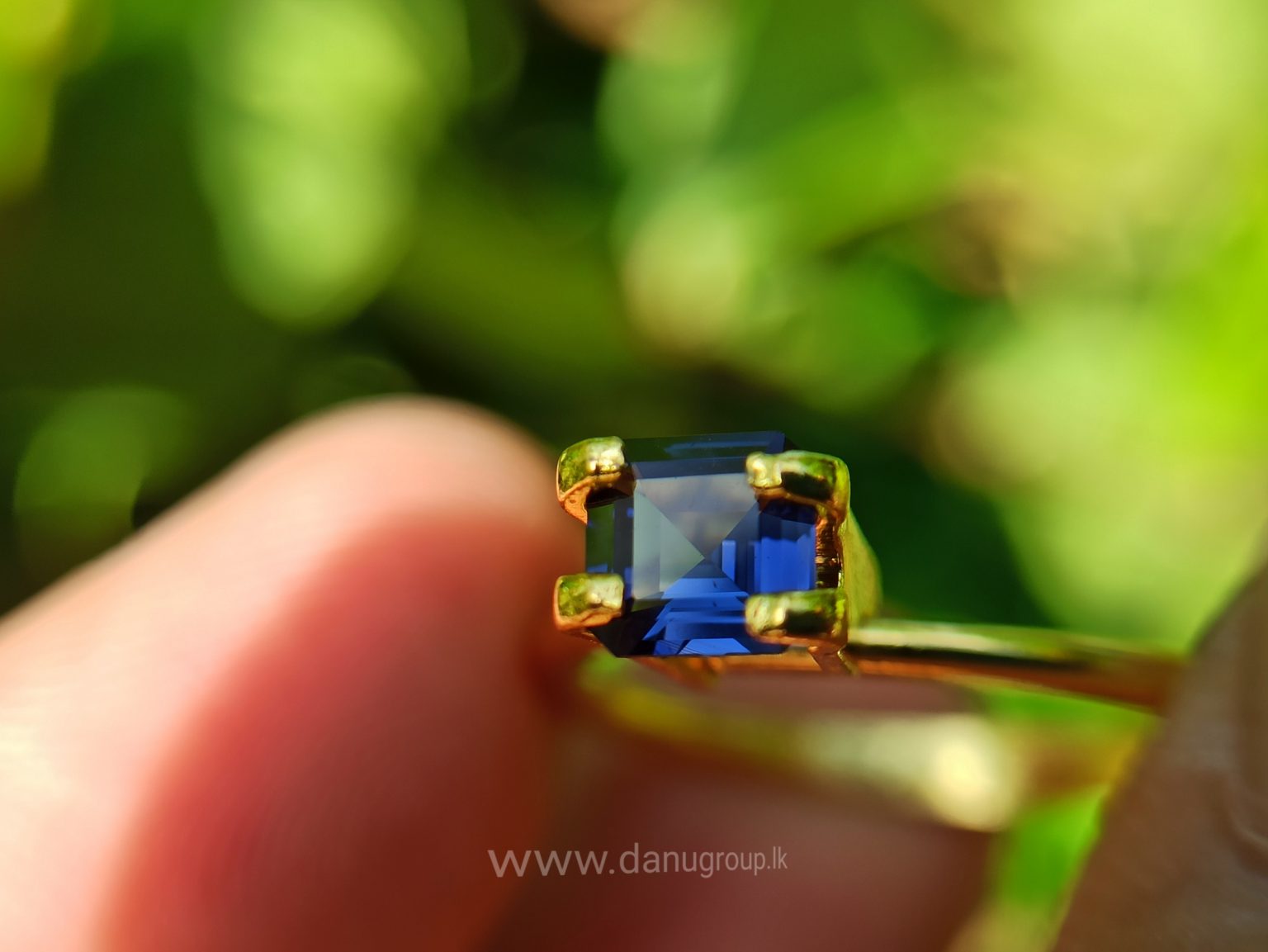 Ceylon Natural vivid blue royal blue Sapphire from Danu Group Gemstones Collections
