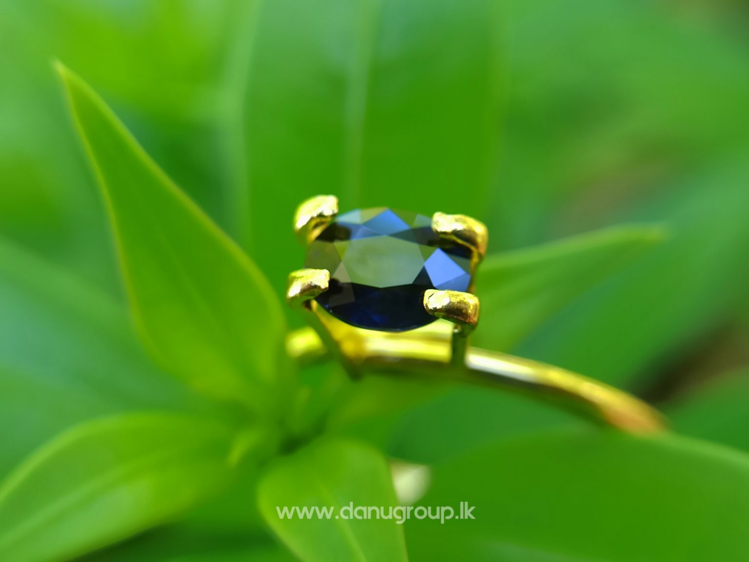 danugroup.lk - ceylon natural color change sapphire ( blue to purple color changing ) from Danu Group Gemstones