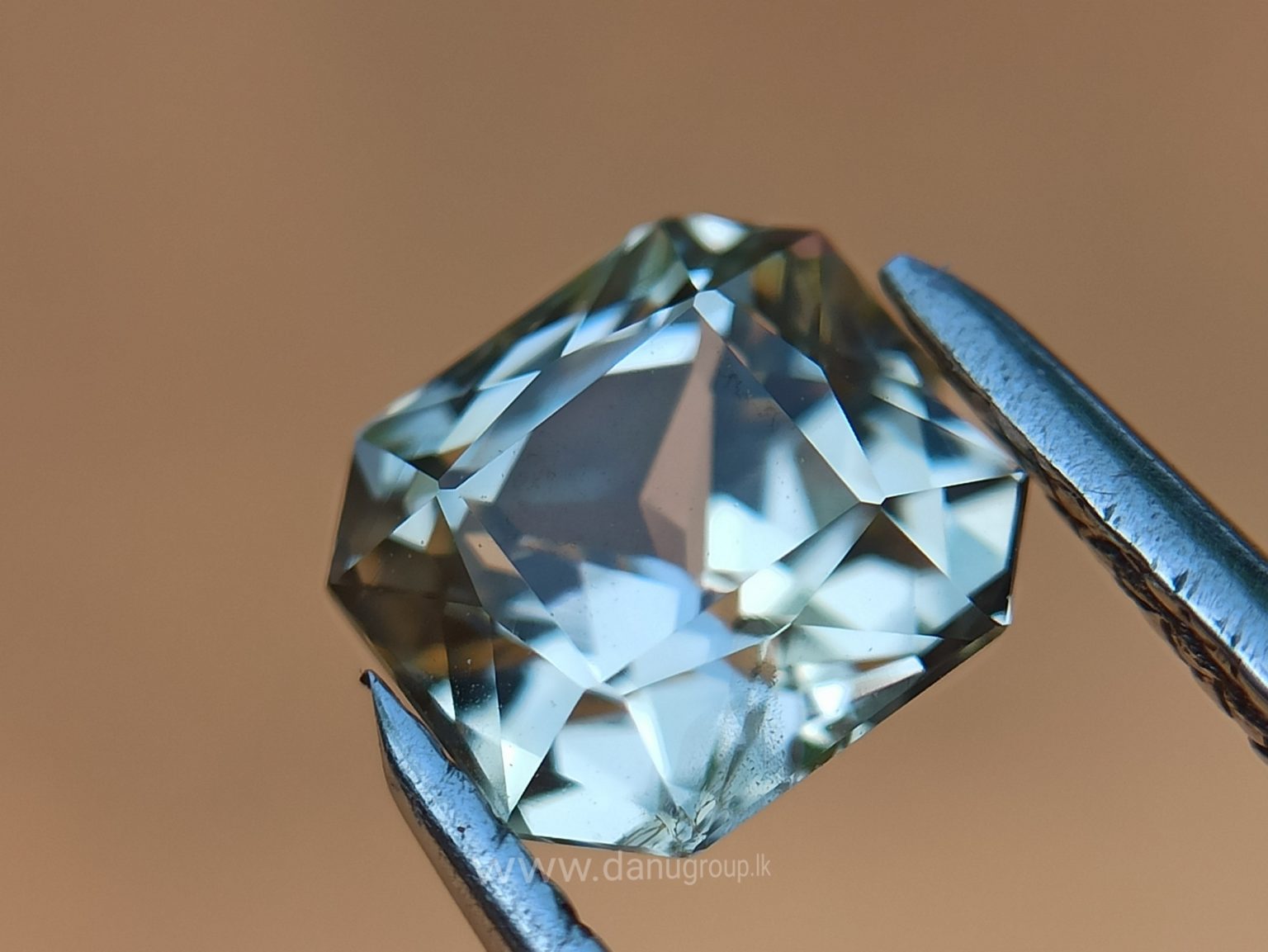 Natural Natural Yellow Sapphire With amazing luster - Danu Group Gemstones