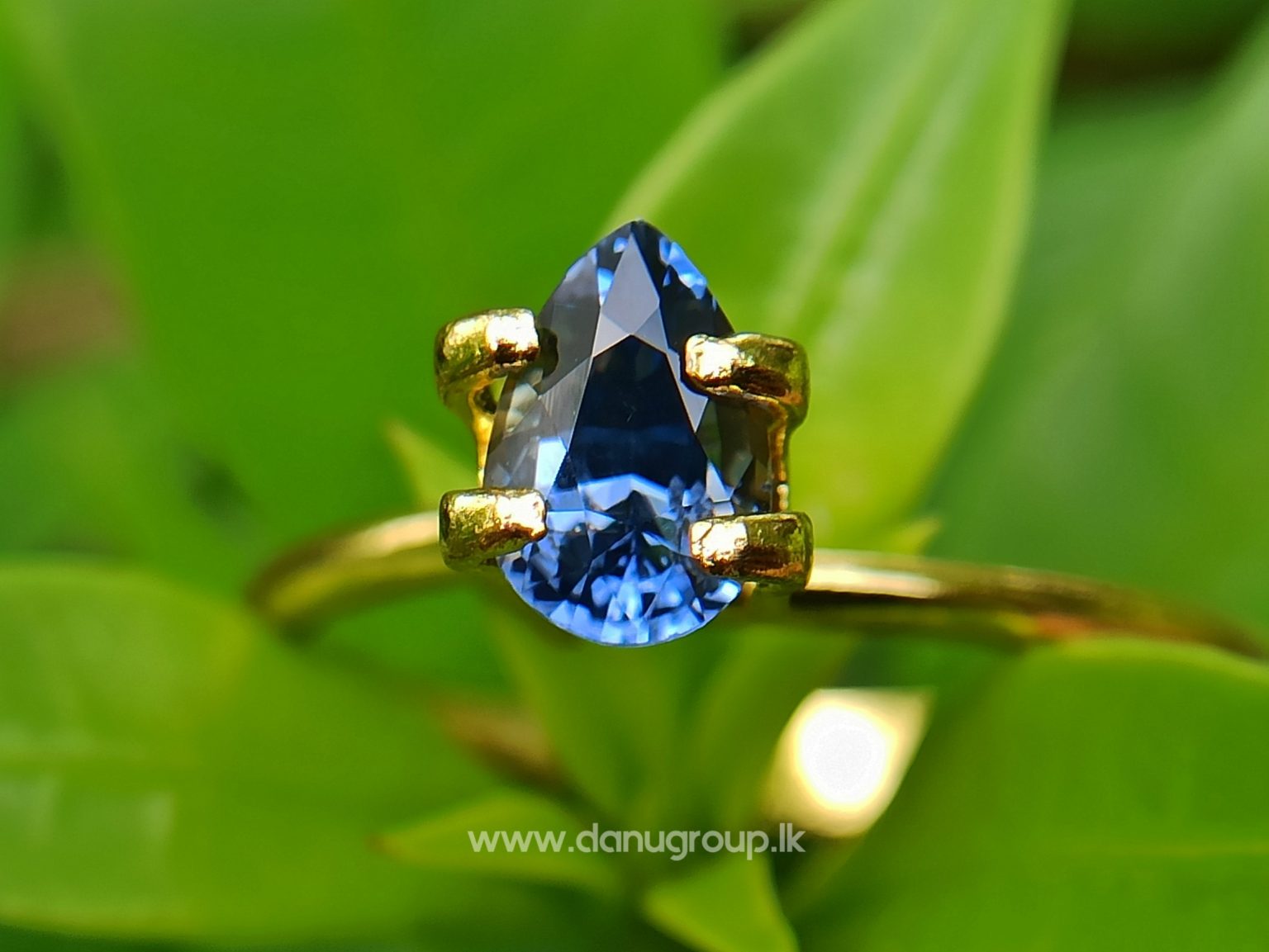 danugroup.lk - Ceylon Natural Cornflower Blue Sapphire Danu Group Gemstones Collections