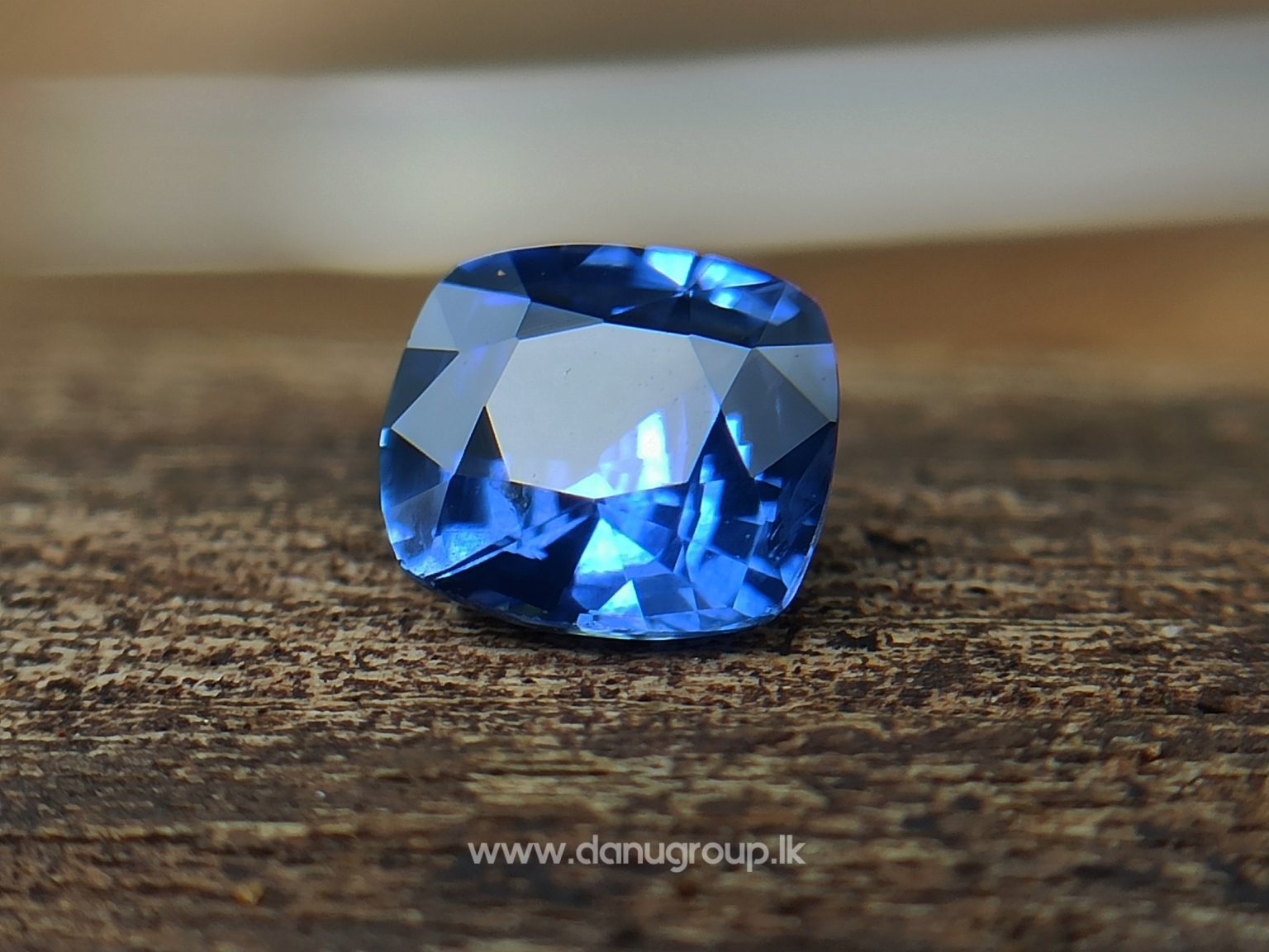 danugroup.lk - Ceylon Natural Cornflower Blue Sapphire Danu Group Gemstones Collections