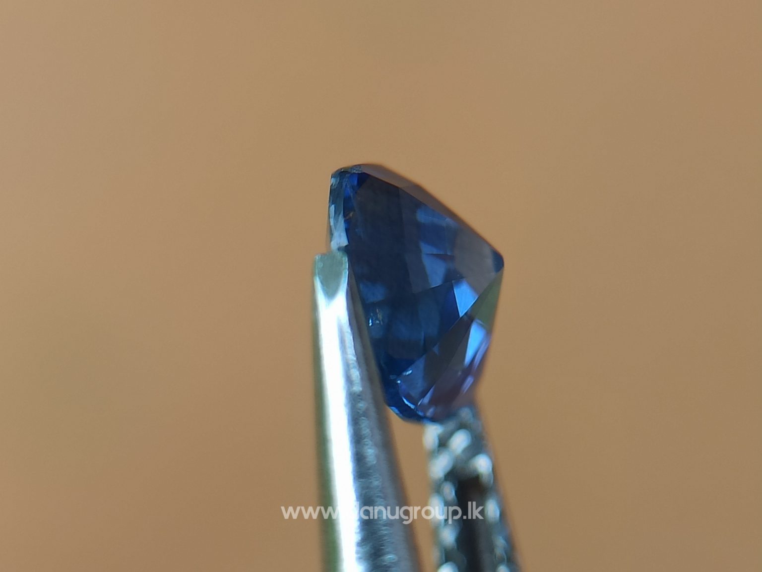danugroup.lk - Ceylon Natural Cornflower Blue Sapphire Danu Group Gemstones Collections