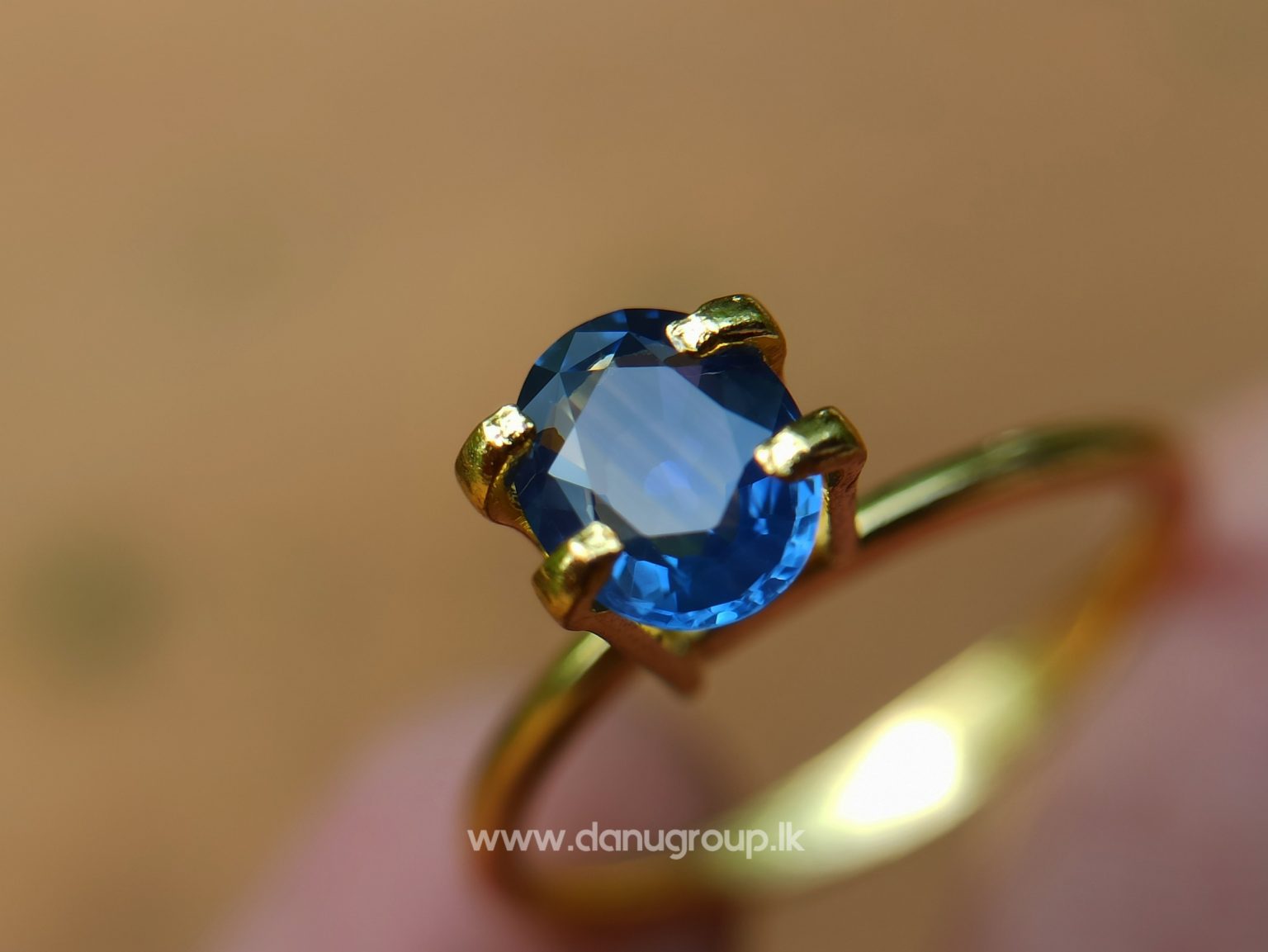 danugroup.lk - Ceylon Natural Cornflower Blue Sapphire Danu Group Gemstones Collections