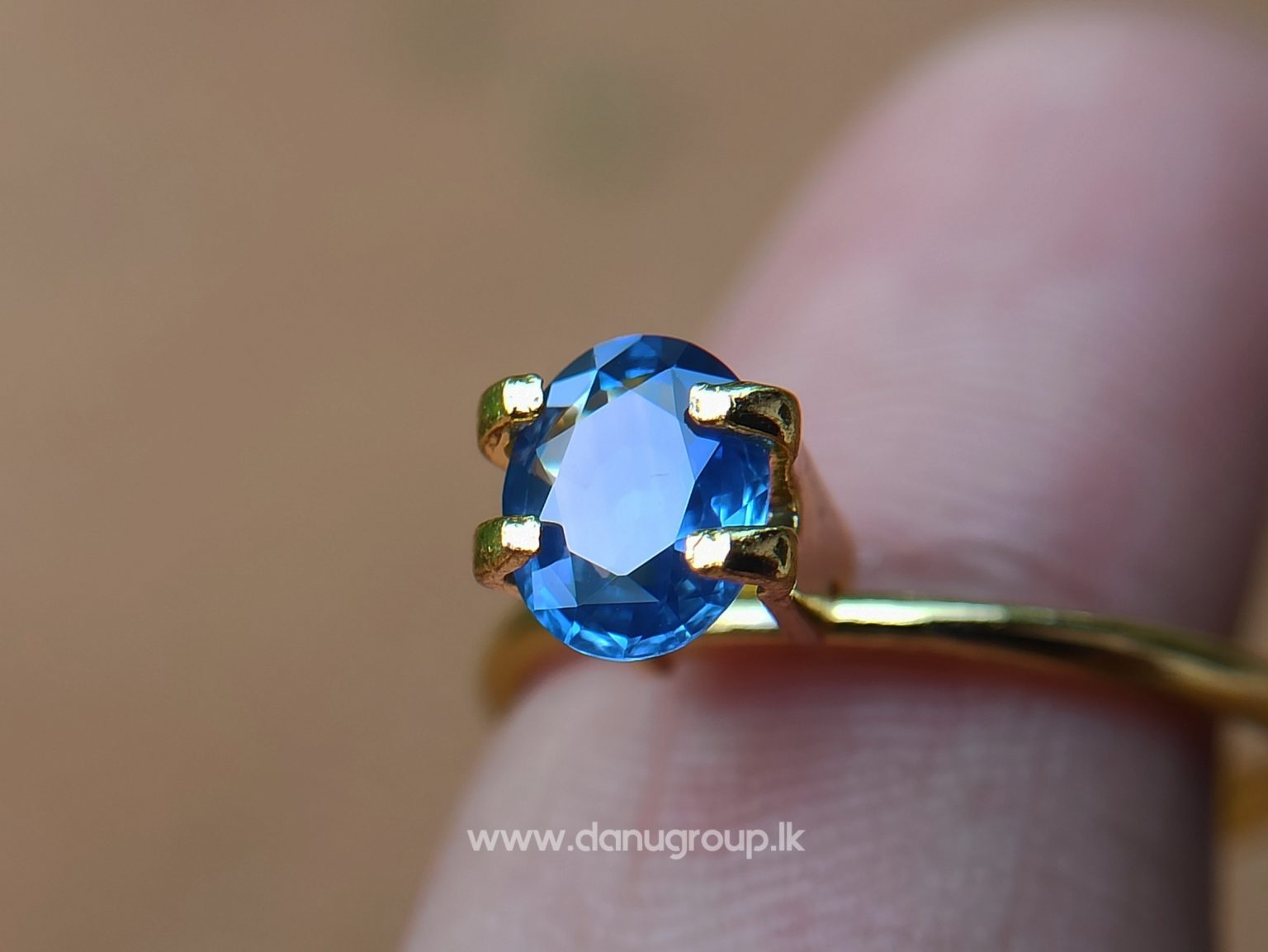 danugroup.lk - Ceylon Natural Cornflower Blue Sapphire Danu Group Gemstones Collections