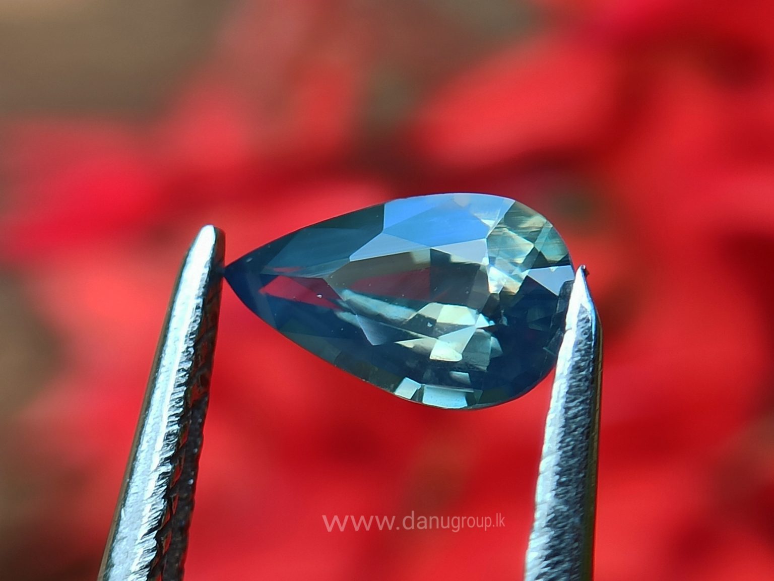 natural bi colour Sapphire pear danu group Gemstones