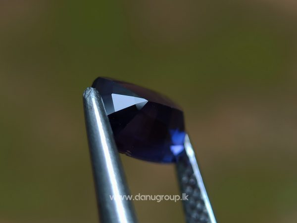 Ceylon Natural Vivid Royal Blue Sapphire Best Grade Unheated Gemstones - danugroup.lk