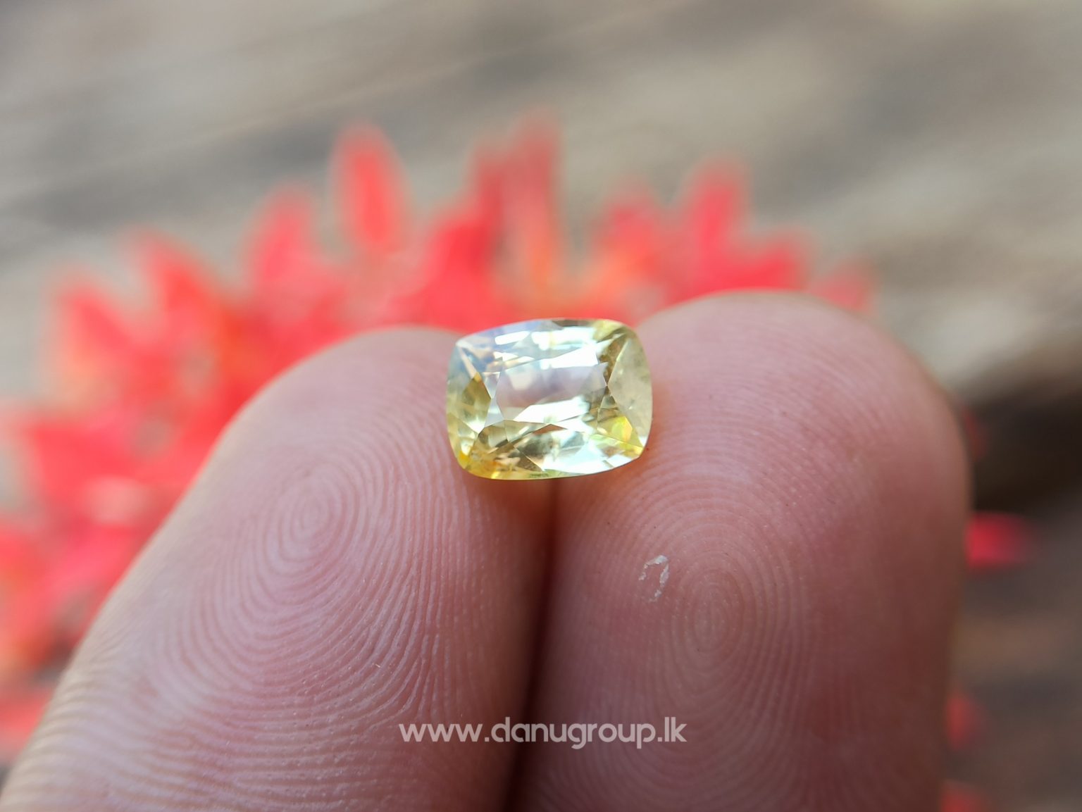 Ceylon Natural Yellow Sapphire - danugroup.lk