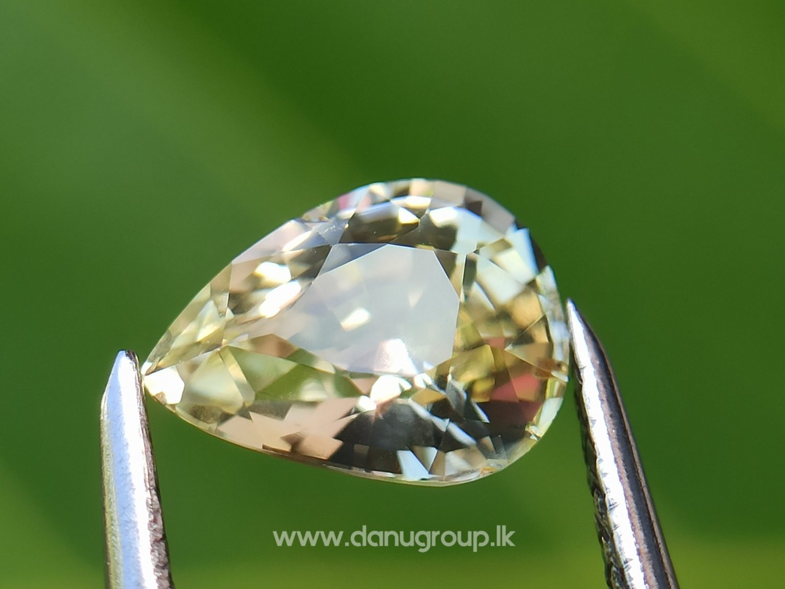Ceylon Natural Yellow Sapphire - danugroup.lk