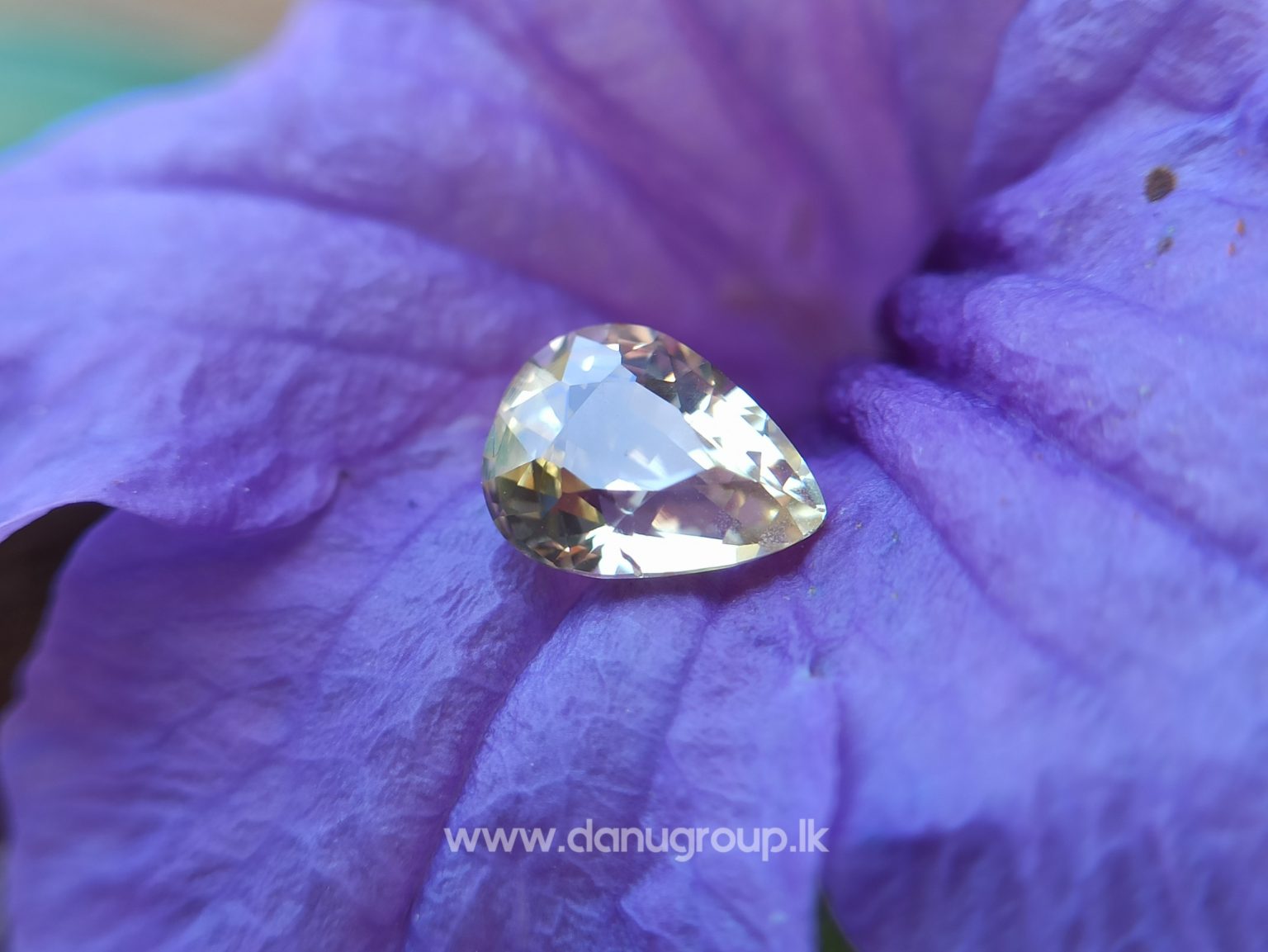 Ceylon Natural Yellow Sapphire - danugroup.lk