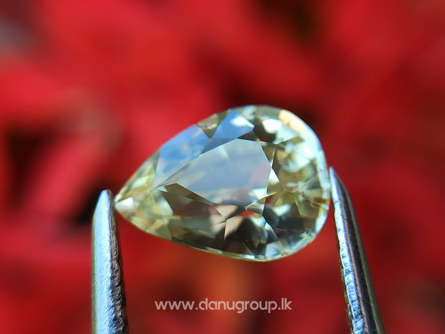 Ceylon Natural Yellow Sapphire - danugroup.lk