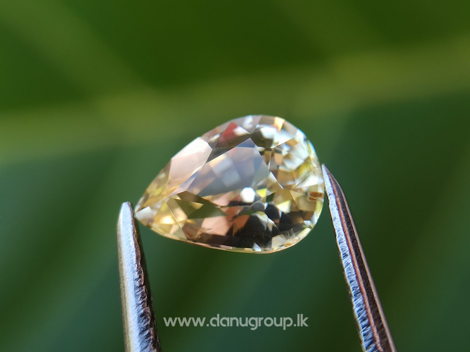 Ceylon Natural Yellow Sapphire - danugroup.lk