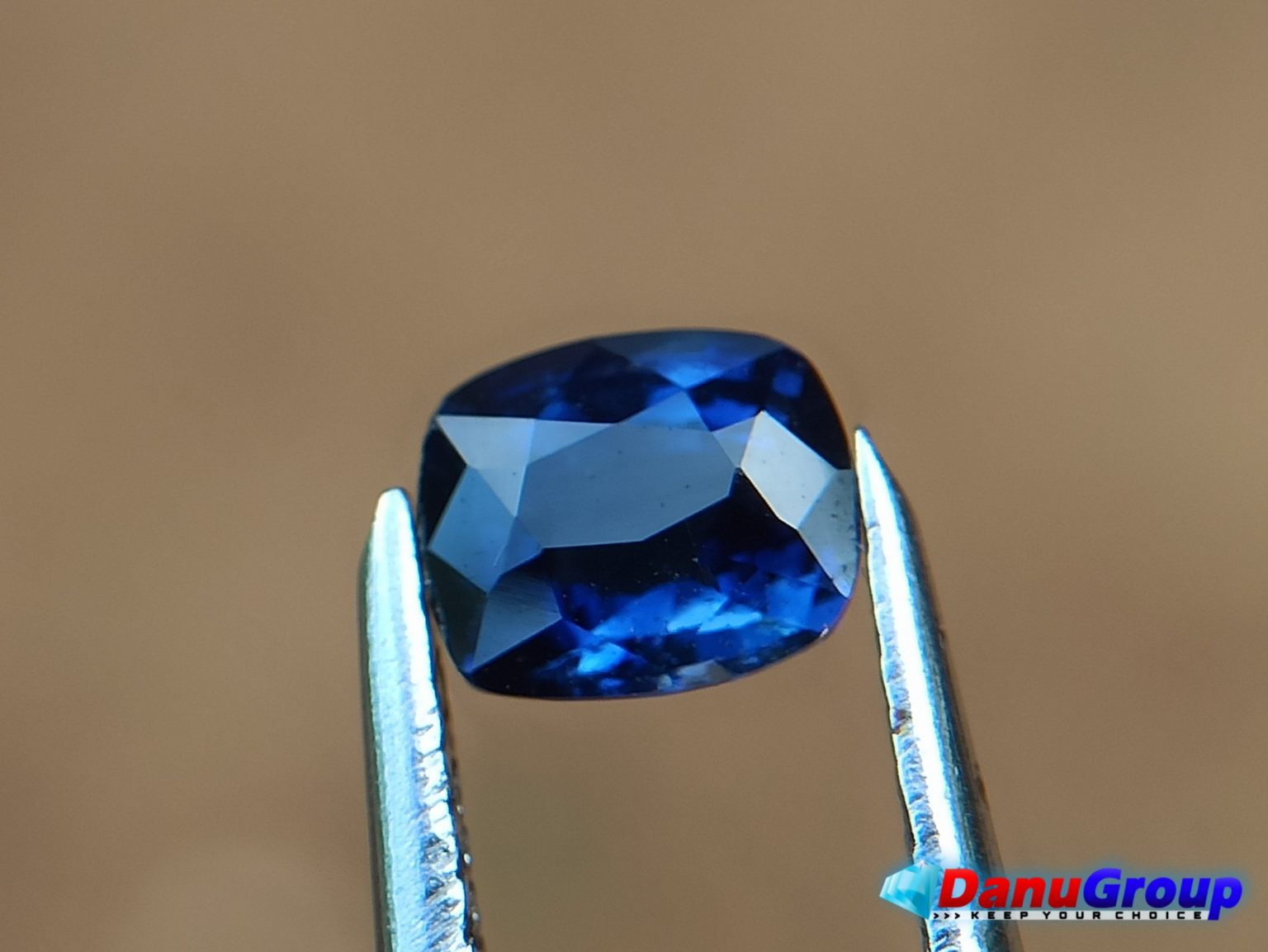 Ceylon Natural Vivid Royal Blue Sapphire Danu Group Gemstones