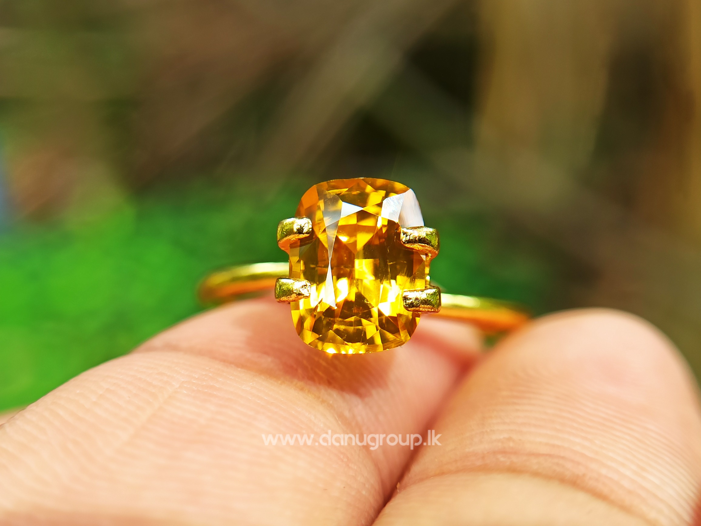 5.73 ct. Orange Zircon and Diamond Ring, 18K Yellow Gold– Sarosi