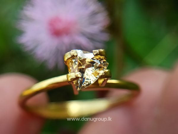 Ceylon Natural Yellow Sapphire - Danu Group Gemstones Collectiondanugroup.lk