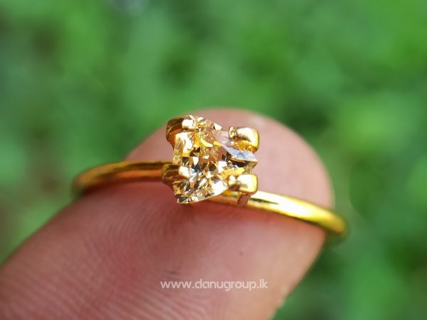 Ceylon Natural Yellow Sapphire - Danu Group Gemstones Collectiondanugroup.lk
