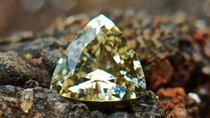 Ceylon Natural Yellow Sapphire - Danu Group Gemstones Collectiondanugroup.lk