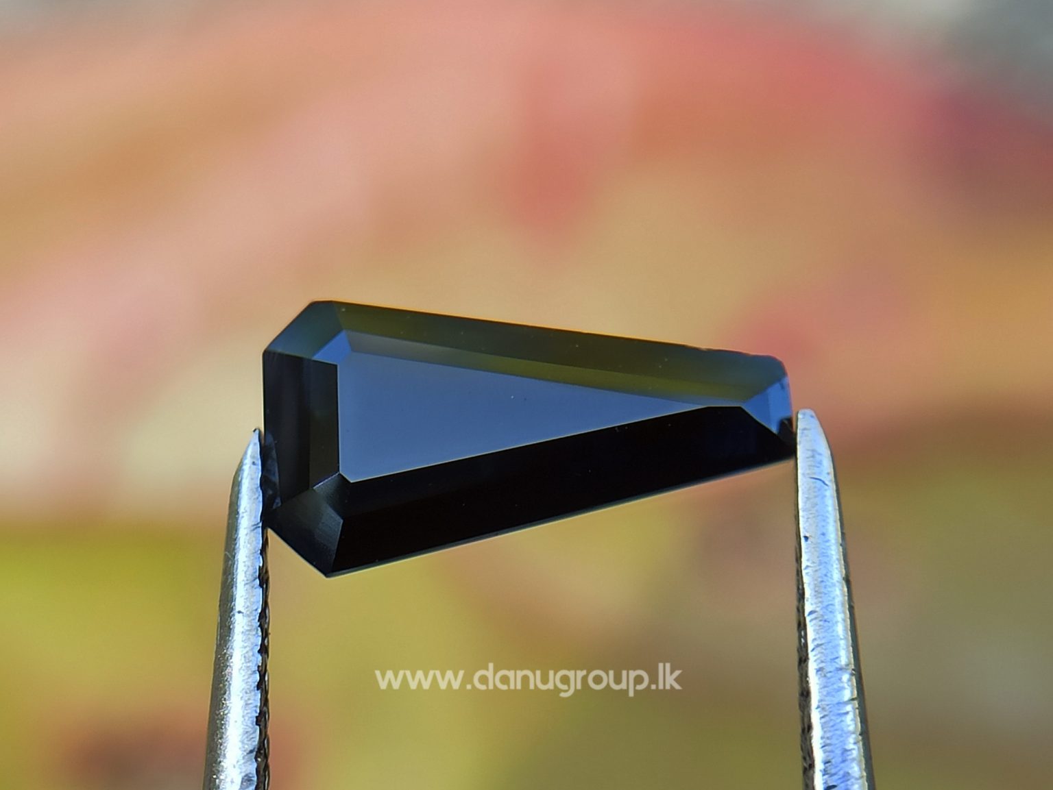 Ceylon Natural Dark Blue Sappphire Kaaka Neelam stone of planet saturn astrological gem danugroup.lk